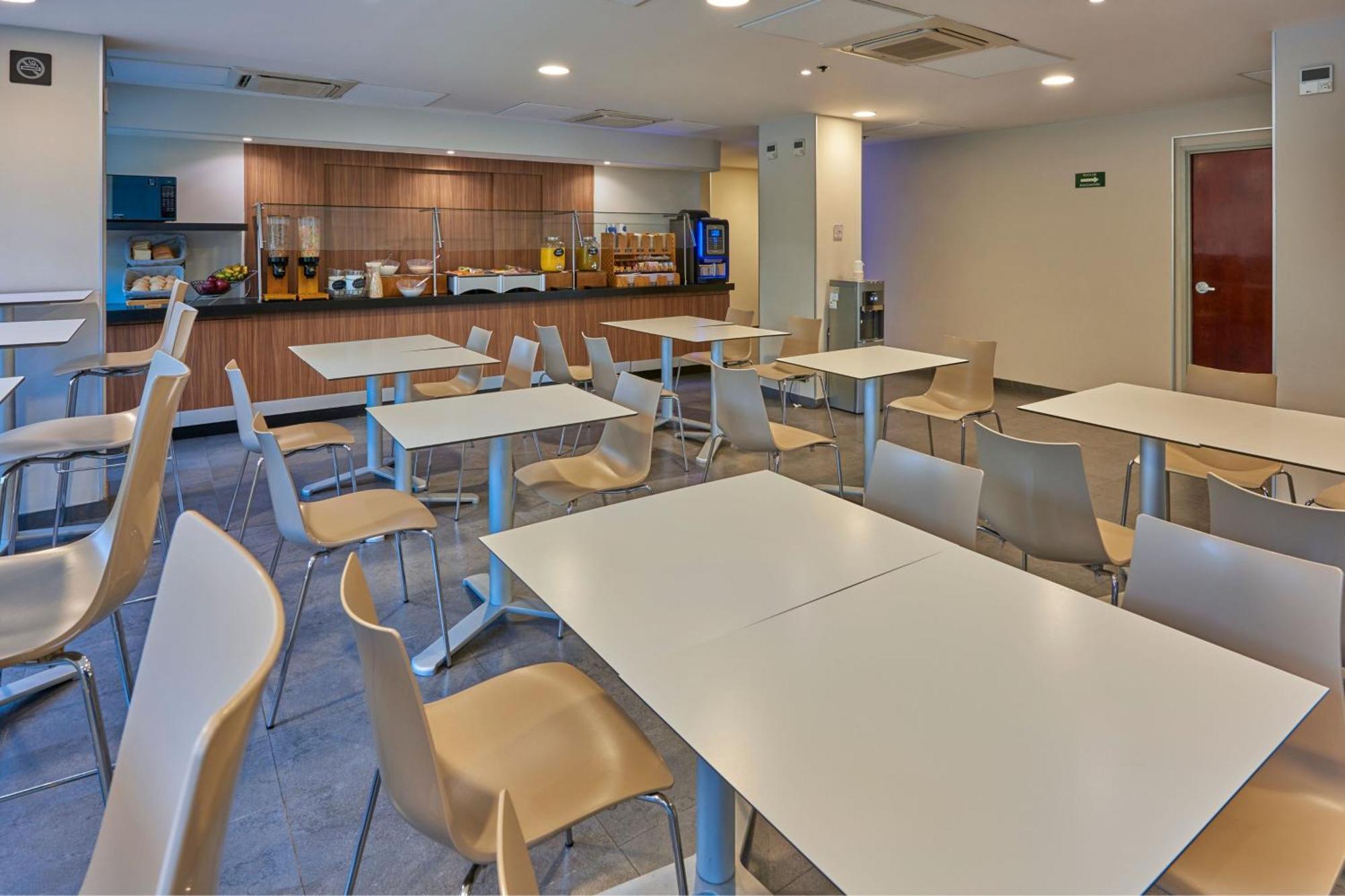 City Express By Marriott Chihuahua Exterior foto